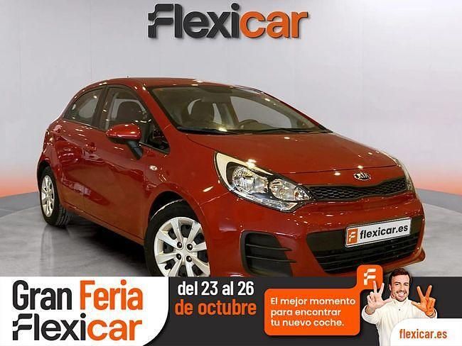 Rojo Usado 2016 Kia Rio Berlina | 10.970 € (Un poco caro) - Imagen 1/4
