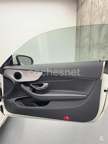 Usado Mercedes C220 170 CV (125 kW) 2017 Blanco Coupe