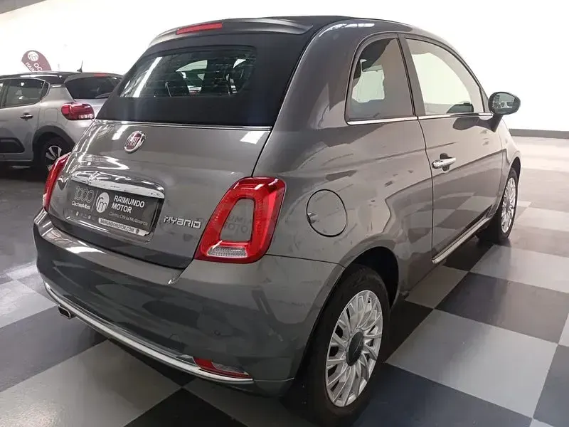 Usado Fiat 500C Dolcevita 70 CV (51 kW) 2024 Gris / plata Descapotable