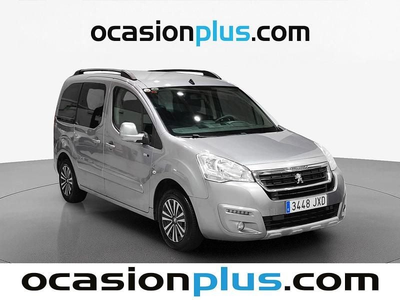 Usado Peugeot Partner Tepee Style 100 CV (73 kW) 2017 Gris Monovolumen