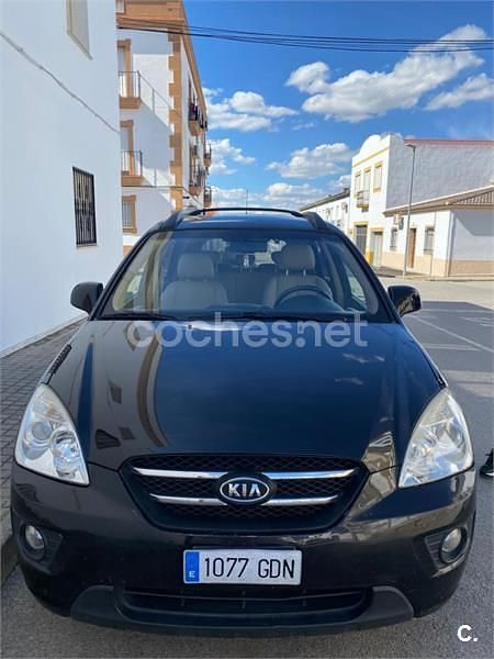 Usado Kia Carens 140 CV (102 kW) 2008 Negro Monovolumen