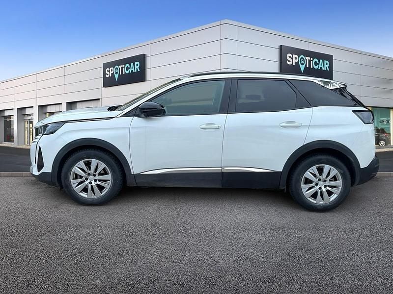 Usado Peugeot 3008 Active 130 CV (95 kW) 2021 Blanco SUV
