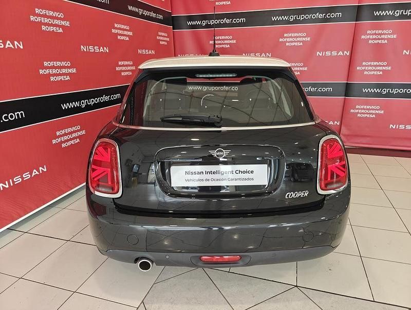 Usado Mini Cooper 136 CV (100 kW) 2019 Negro Utilitario