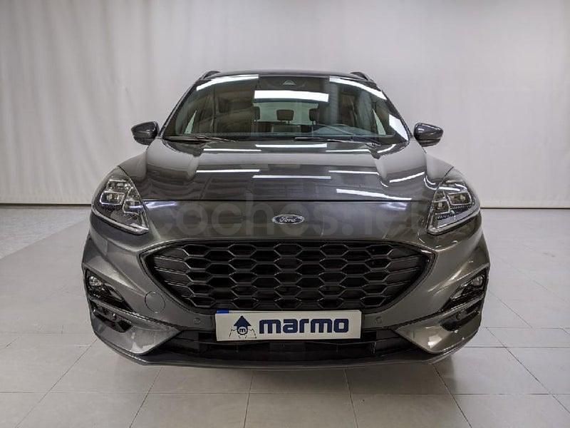 Usado Ford Kuga ST-Line 190 CV (139 kW) 2024 Gris / plata SUV