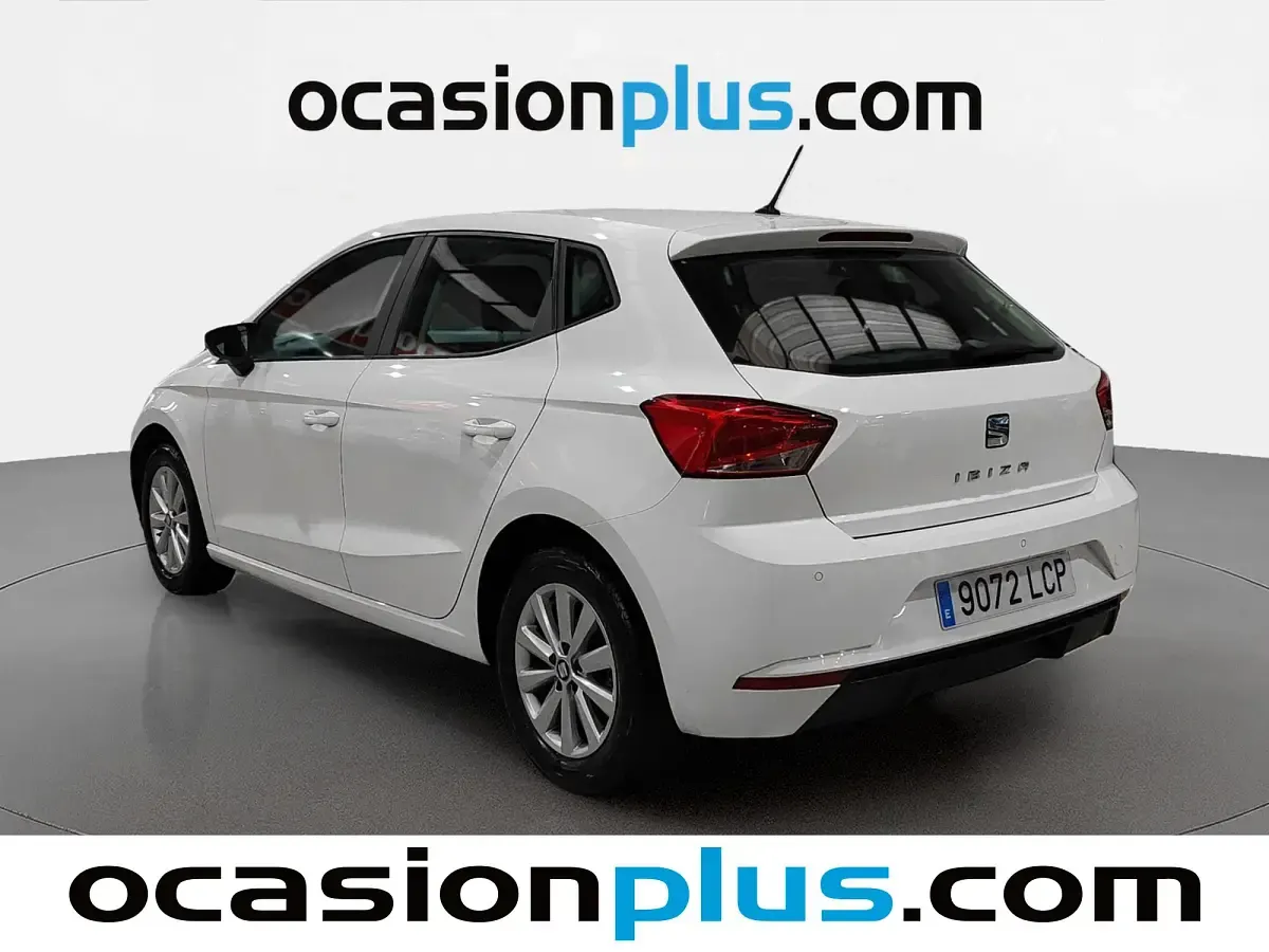 Usado Seat Ibiza Style 116 CV (85 kW) 2019 Blanco Utilitario