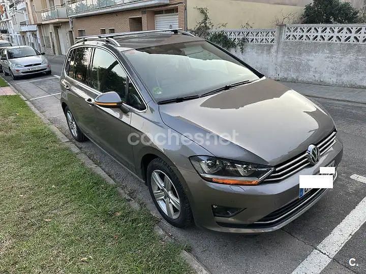 Usado VW Touran Sportline 150 CV (110 kW) 2016 Gris / plata Monovolumen