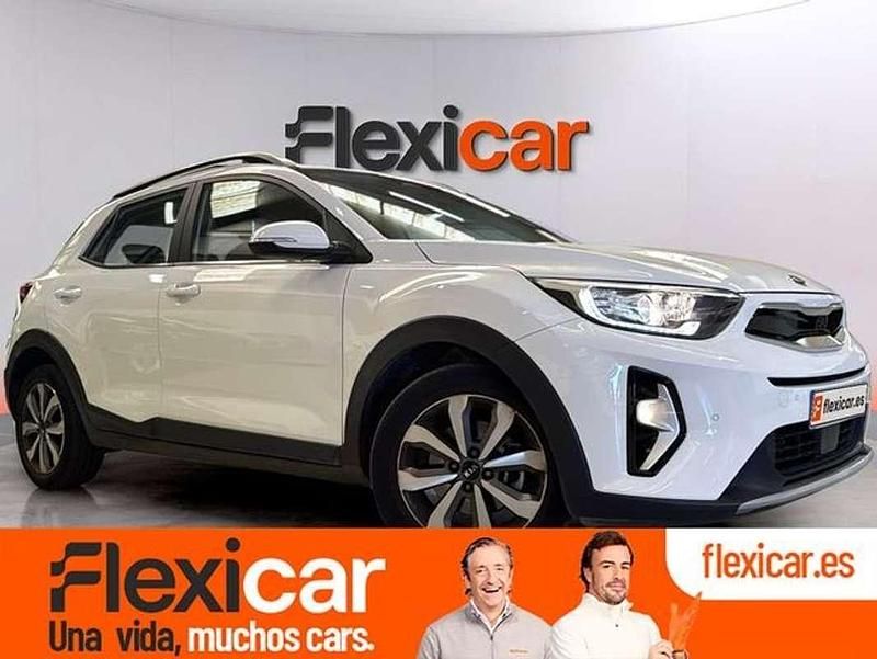 Usado Kia Stonic 101 CV (74 kW) 2021 Blanco SUV