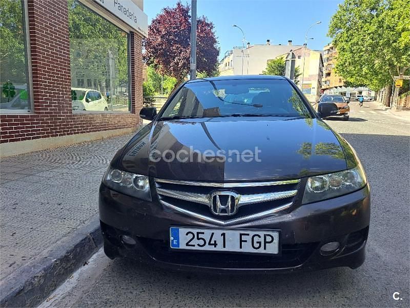 Granate Usado 2006 Honda Accord Sport Berlina | 6000 € (Precio justo) - Imagen 1/4