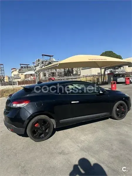 Usado Renault Mégane Dynamique 110 CV (80 kW) 2012 Negro Berlina