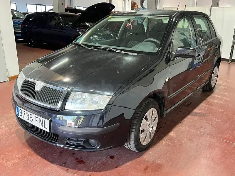 Usado Skoda Fabia 80 CV (58 kW) 2007 Negro Berlina