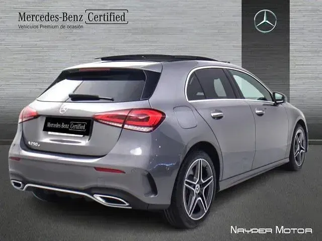 Usado Mercedes A250 218 CV (160 kW) 2022 Gris montaña