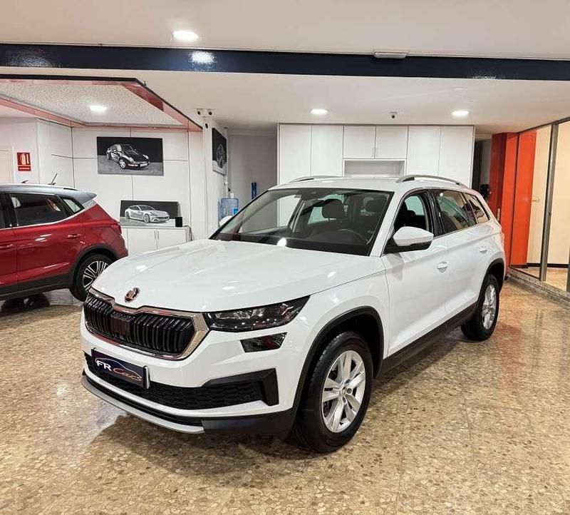 Usado Skoda Kodiaq Ambition 150 CV (110 kW) 2023 Blanco SUV