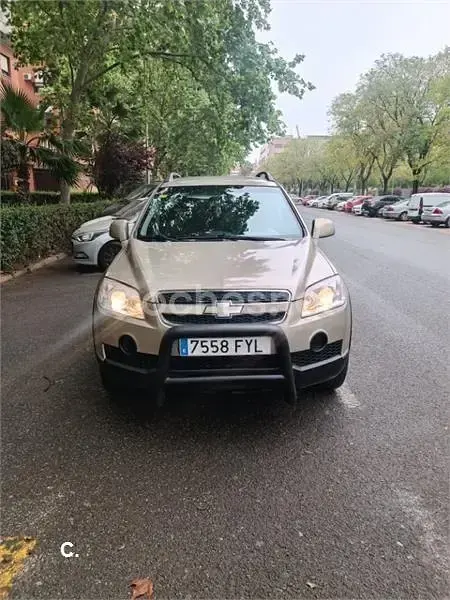 Usado Chevrolet Captiva LS 127 CV (93 kW) 2007 Beige SUV