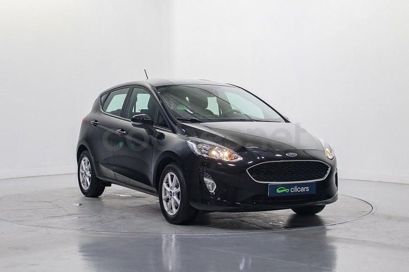 Usado Ford Fiesta Trend 85 CV (62 kW) 2018 Negro Utilitario