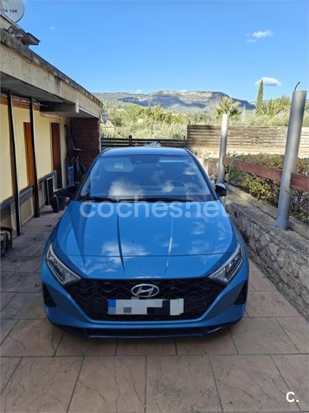 Azul Usado 2021 Hyundai i20 Berlina | 17.500 € (Caro) - Imagen 1/4