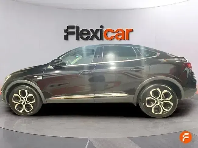 Usado Renault Arkana Intens 145 CV (106 kW) 2022 Negro SUV