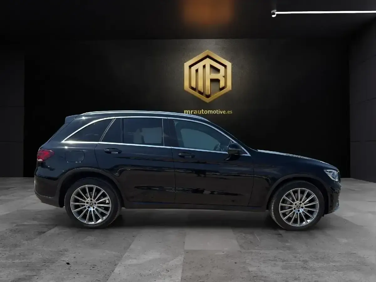 Usado Mercedes GLC220 194 CV (142 kW) 2022 Negro SUV