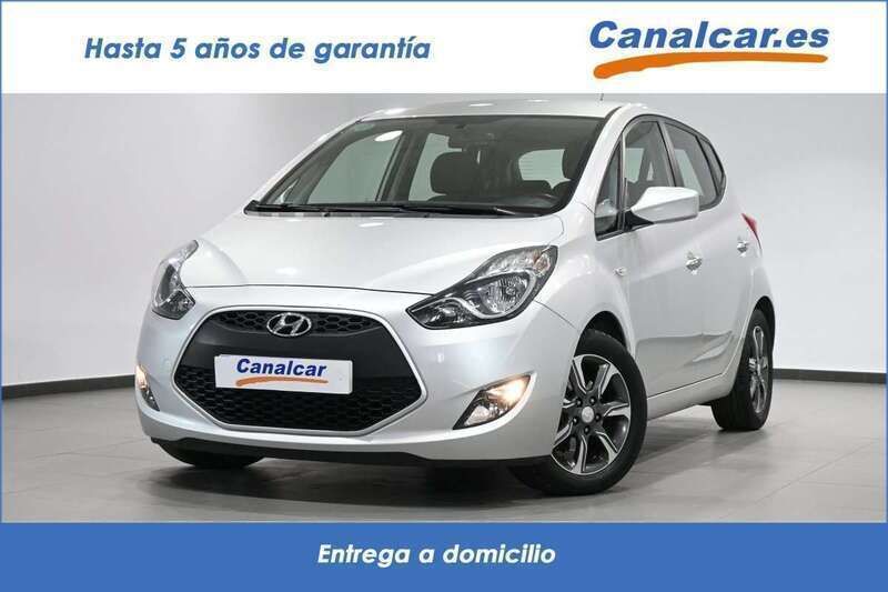 Gris plata Usado 2017 Hyundai ix20 Monovolumen | 9651 € (Precio justo) - Imagen 1/4