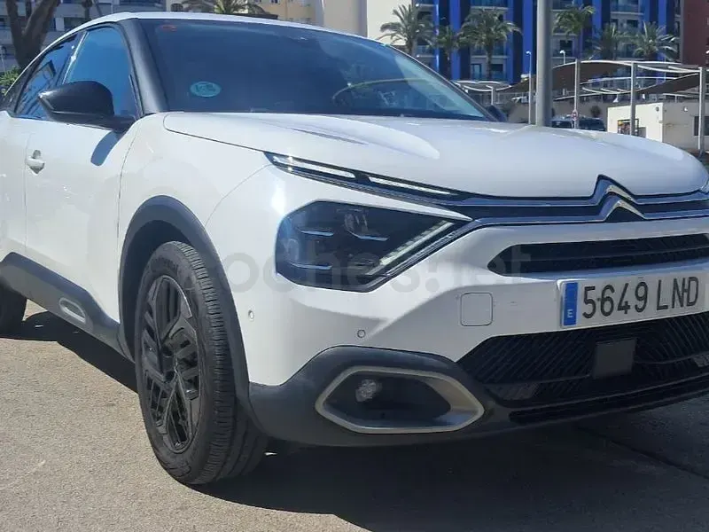 Usado Citroën C4 Shine 130 CV (95 kW) 2021 Blanco Berlina