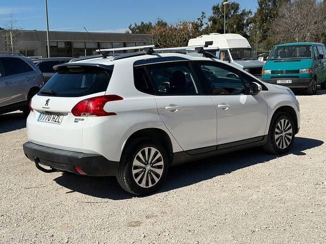 Usado Peugeot 2008 Active 92 CV (67 kW) 2014 Blanco SUV