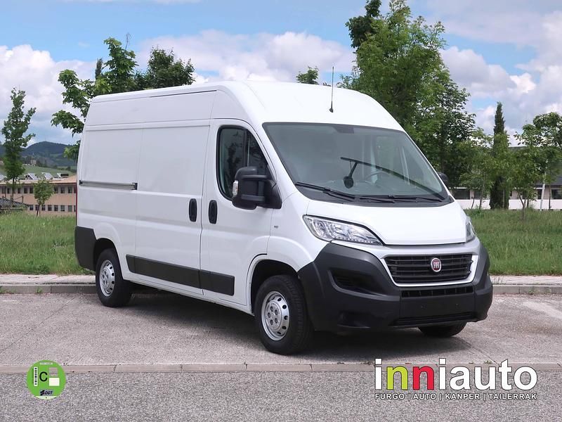 Blanco Usado 2019 Fiat Ducato Van | 16.950 € (Buen precio) - Imagen 1/4