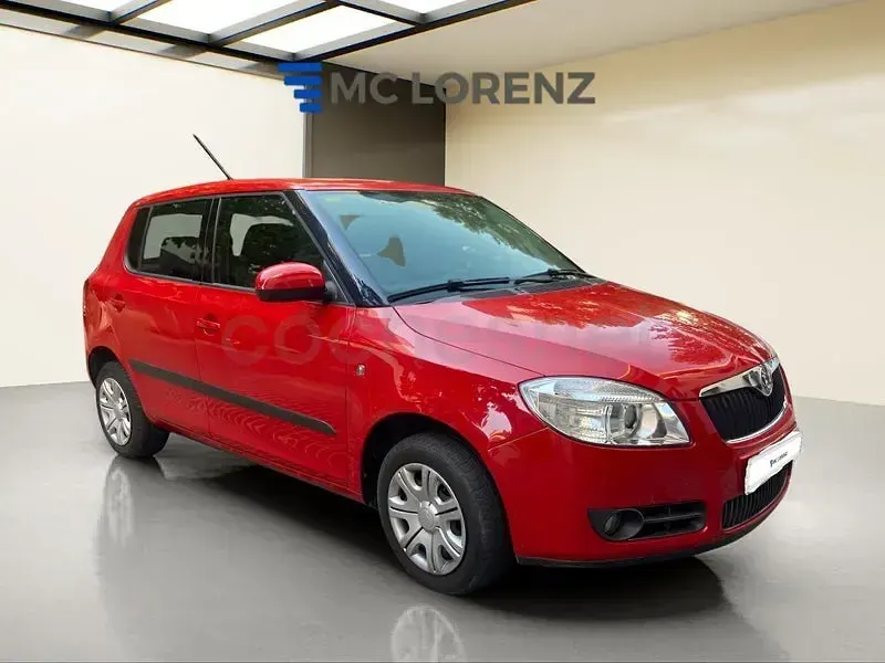 Usado Skoda Fabia 60 CV (44 kW) 2008 Rojo Berlina