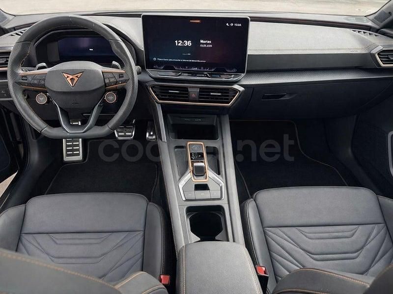 Usado Cupra Leon 150 CV (110 kW) 2024 Negro Familiar