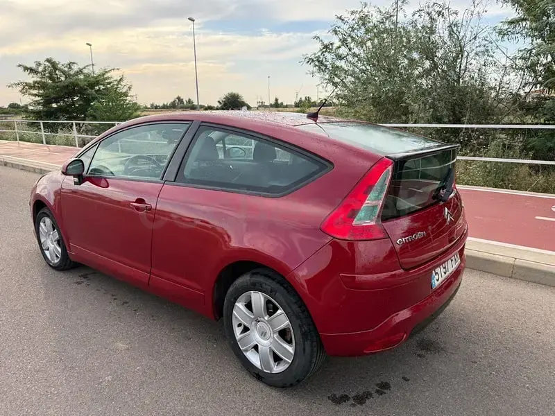 Usado Citroën C4 110 CV (80 kW) 2007 Granate Berlina