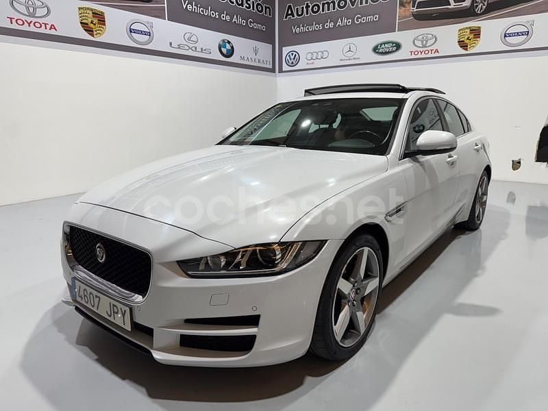 Blanco Usado 2016 Jaguar XE Prestige Berlina | 11.990 € (Buen precio) - Imagen 1/4