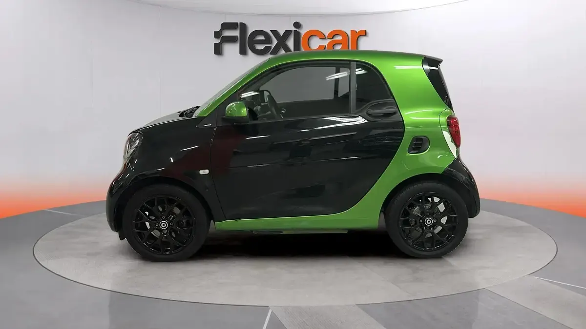 Usado Smart ForTwo Coupé 60 kW (82 CV) 2017 Negro Coupe