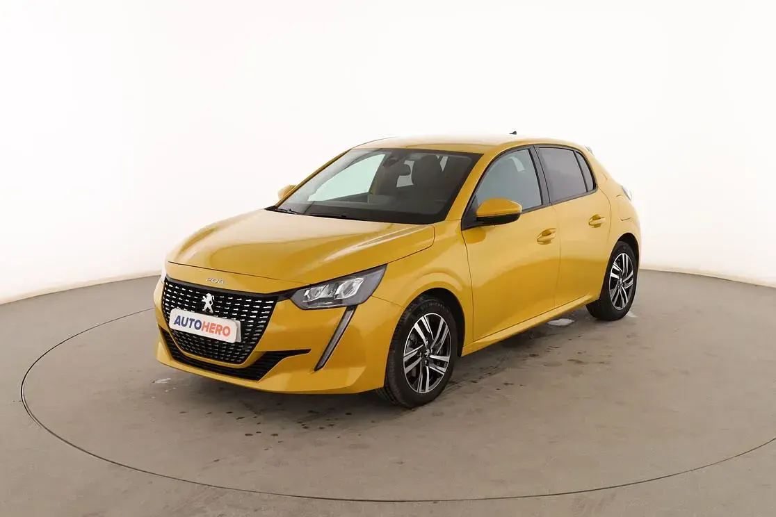 Usado Peugeot 208 Allure 102 CV (75 kW) 2020 Utilitario