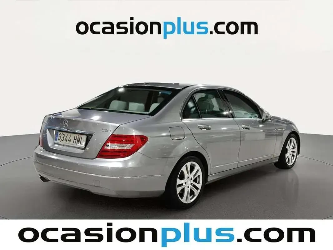 Usado Mercedes C200 Avantgarde 136 CV (100 kW) 2012 Gris Berlina