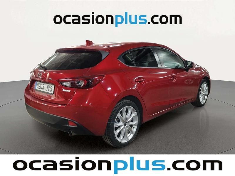 Usado Mazda 3 Luxury 150 CV (110 kW) 2017 Rojo