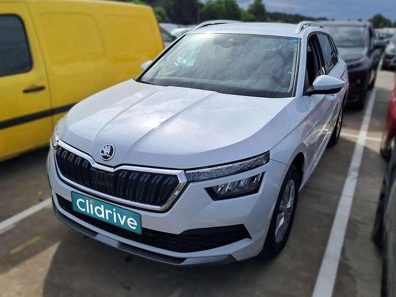 Usado Skoda Kamiq 95 CV (69 kW) 2022 Blanco SUV