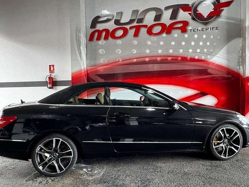Usado Mercedes E250 204 CV (150 kW) 2010 Negro Descapotable