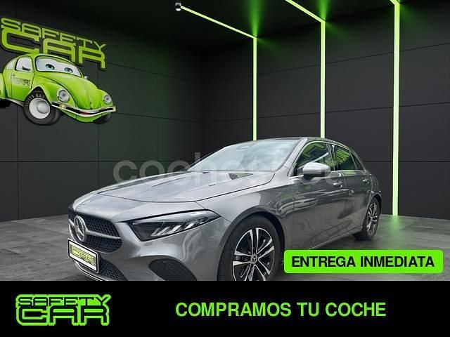 Gris / plata Usado 2023 Mercedes A200 Berlina | 30.999 € (Precio justo) - Imagen 1/4