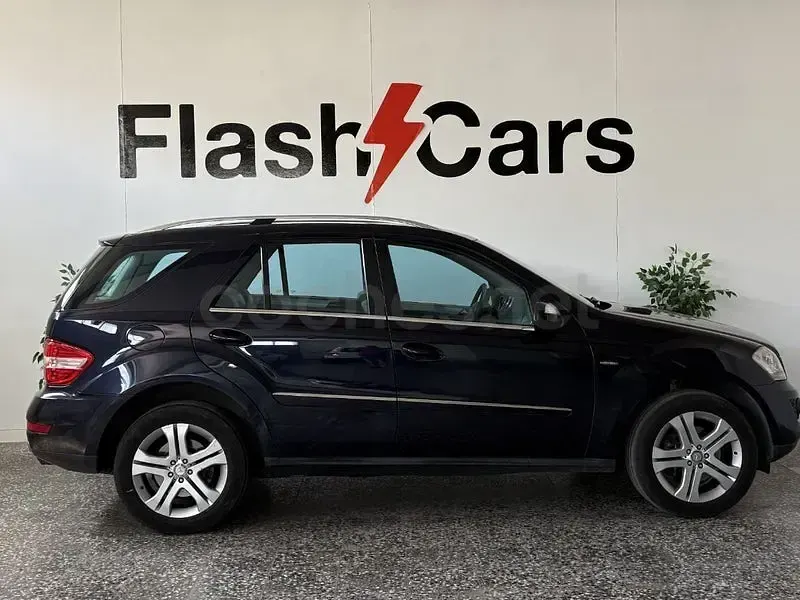 Usado Mercedes ML300 204 CV (150 kW) 2010 Azul SUV