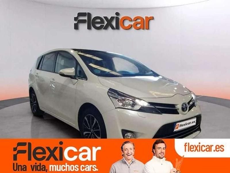 Blanco Usado 2018 Toyota Verso Advance Monovolumen | 14.390 € (Precio justo) - Imagen 1/4