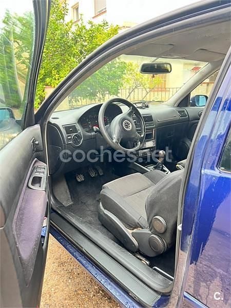 Usado VW Golf IV GTI 150 CV (110 kW) 2001 Azul Berlina