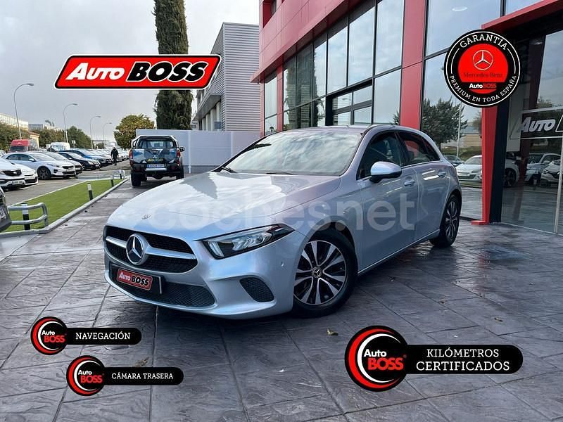 Usado Mercedes A180 116 CV (85 kW) 2020 Gris / plata Berlina