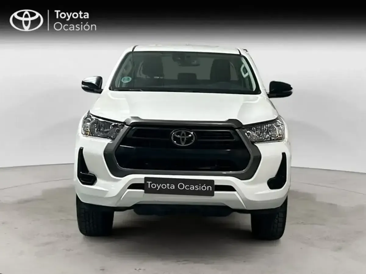Usado Toyota HiLux 150 CV (110 kW) 2025 Blanco Pickup/Camioneta