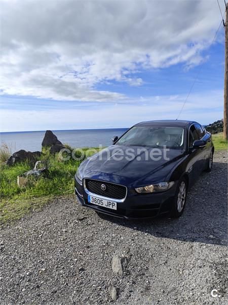 Usado Jaguar XE Pure 180 CV (132 kW) 2016 Azul Berlina