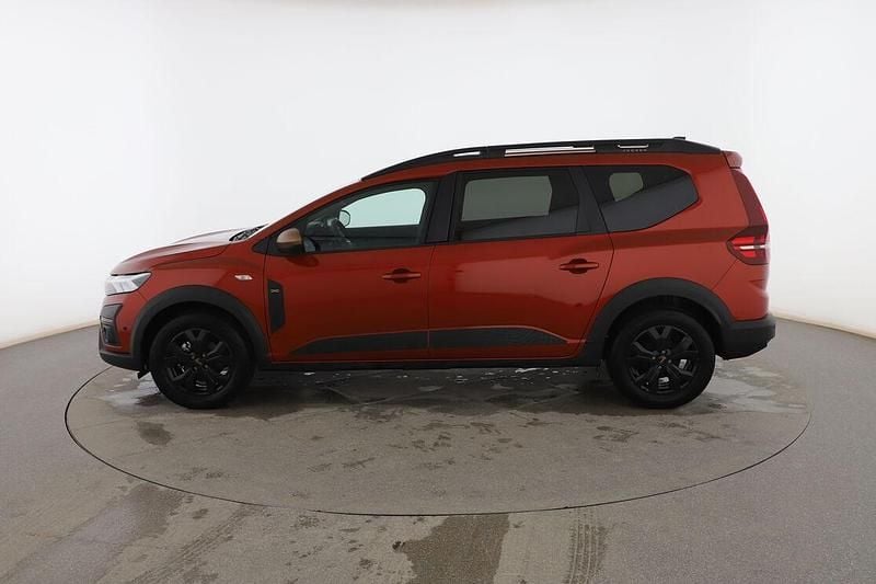 Usado Dacia Jogger Extreme 141 CV (103 kW) 2025 Rojo Monovolumen