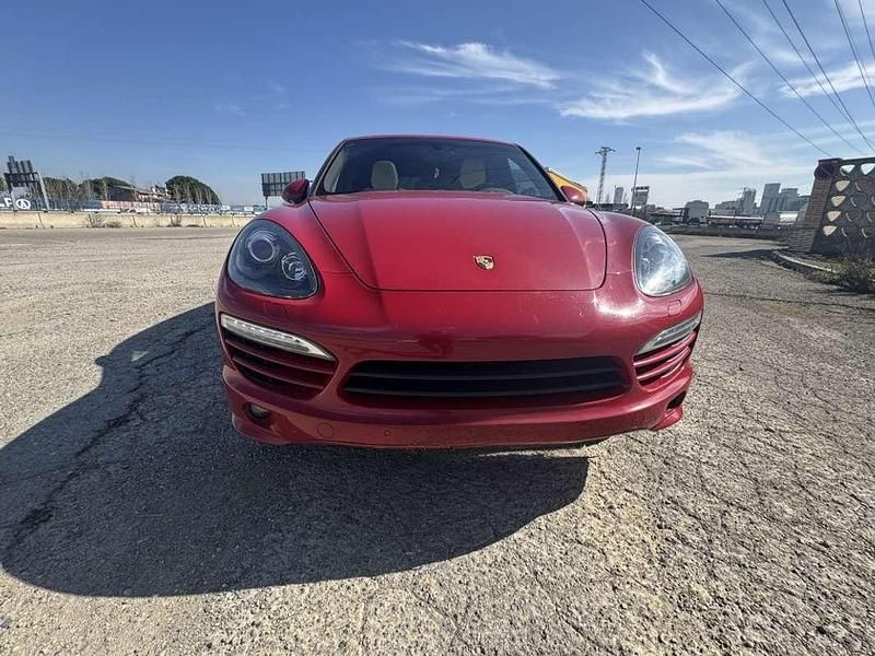 Usado Porsche Cayenne Platinum Edition 245 CV (180 kW) 2013 Rojo SUV