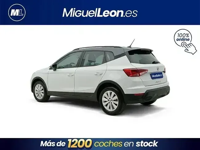 Usado Seat Arona Style 110 CV (80 kW) 2023 Blanco SUV