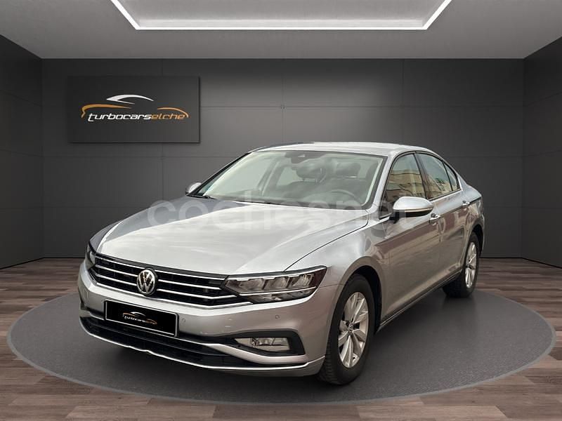 Usado VW Passat Business 150 CV (110 kW) 2020 Beige Berlina