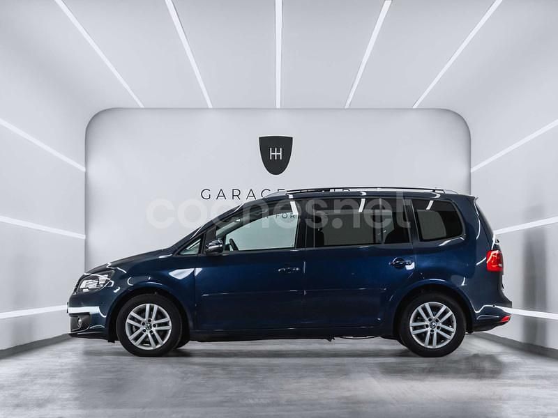Usado VW Touran Advance 105 CV (77 kW) 2013 Azul Monovolumen