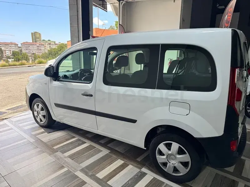 Usado Renault Kangoo Edition One 95 CV (69 kW) 2021 Blanco Monovolumen