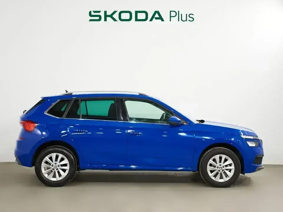 Usado Skoda Kamiq Style 110 CV (80 kW) 2023 Azul SUV