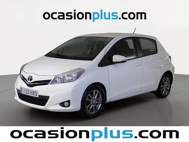 Occasion Toyota Yaris Active 90 ch (66 kW) 2014 Blanc Citadine